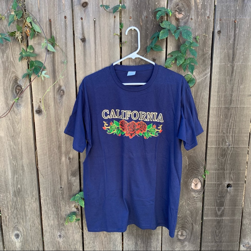 NWOT California Short Sleeve Shirt